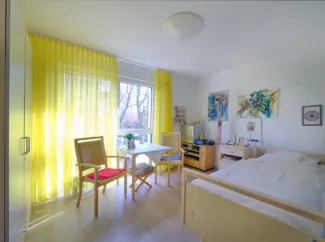 Zimmer und Wohngruppen in der st Pflege 4